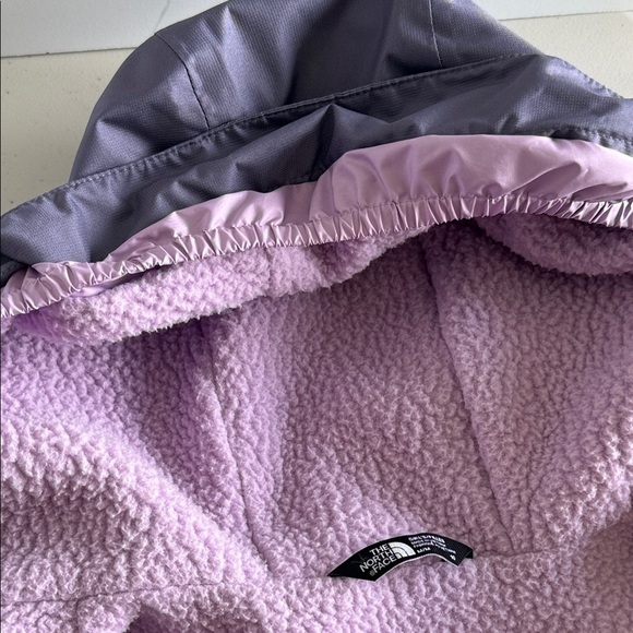 The North Face Girls Hooded Nylon Jacket Purple Fleece and Sherpa Lined - Picture 16 of 16